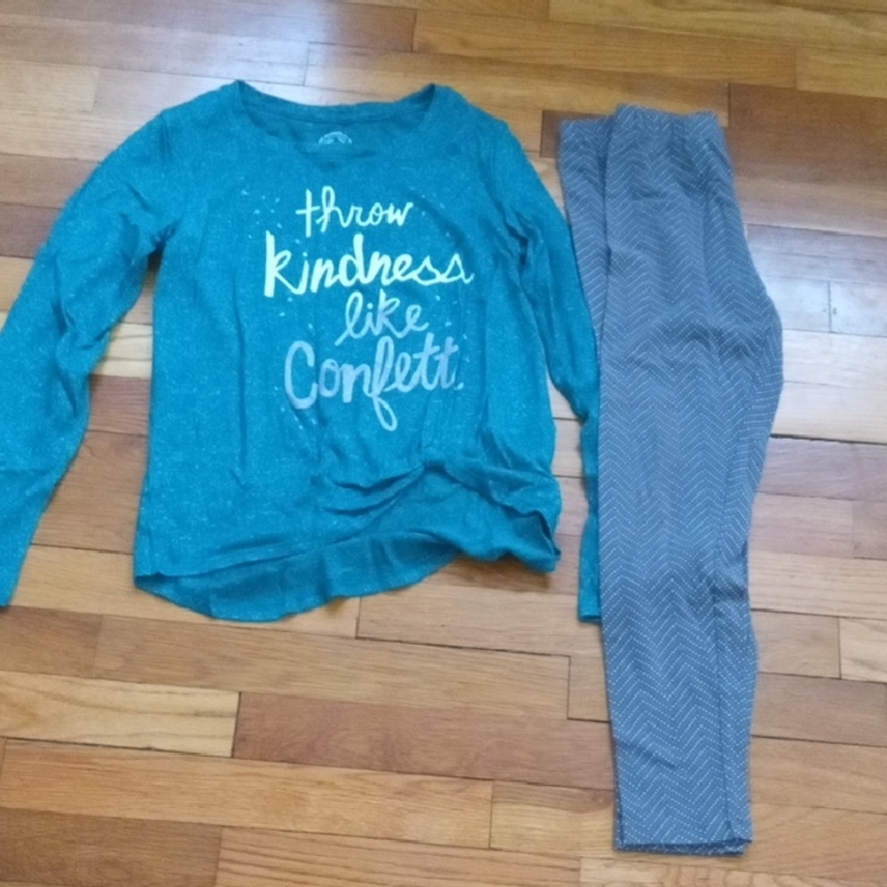 Teal Graphic Long Sleeve Top and Gray Patterned Leggings Set girl 10